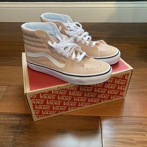 BRAND NEW NEVER BEEN WORN VANS